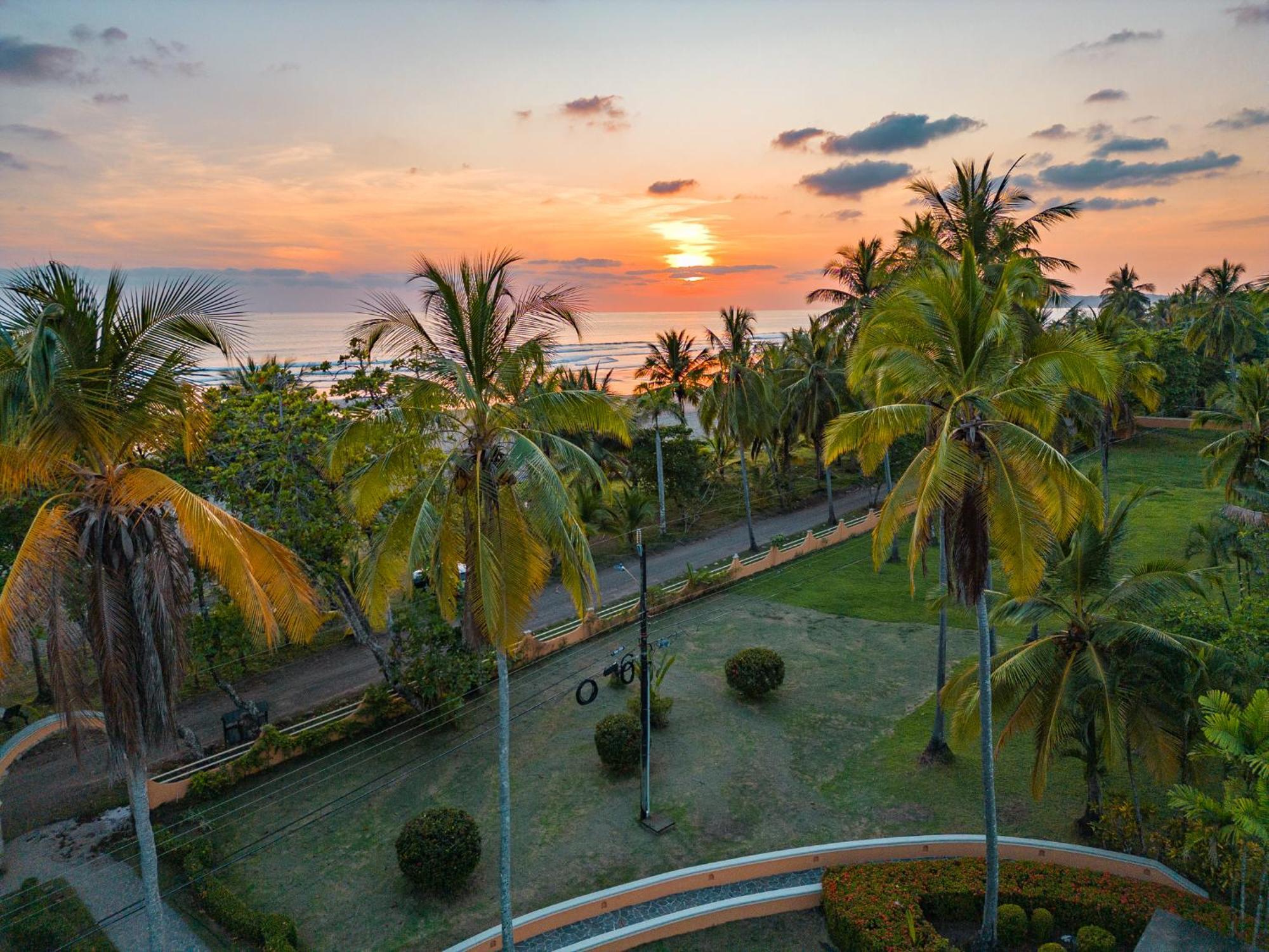 Sunset Del Mar Beach Resort Esterillos Este Zewnętrze zdjęcie